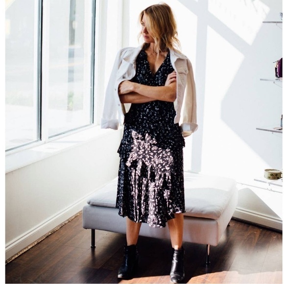 JOIE Orita Caviar Black Ruffled Floral Midi Dress Tiered Surplice V-Neck Size 6 - Picture 3 of 16